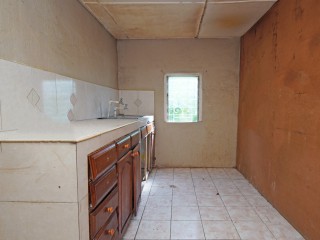 House For Sale in Lionel Town, Clarendon Jamaica | [9]