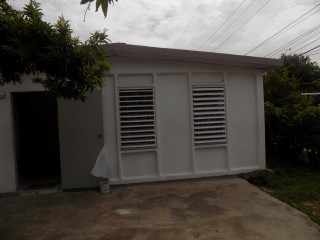 3 bed House For Rent in Portmore, St. Catherine, Jamaica