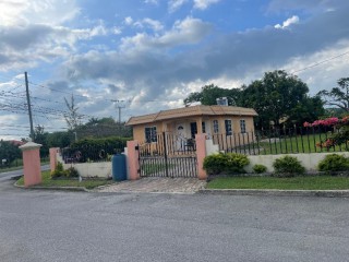 2 bed House For Sale in Farm Pen, Westmoreland, Jamaica