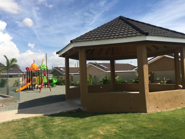 3 bed House For Rent - Portmore, St. Catherine, Jamaica