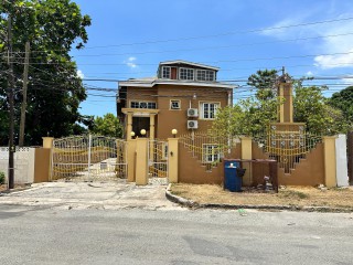 Commercial building For Sale - Constant Spring Gardens, Kingston / St. Andrew, Jamaica