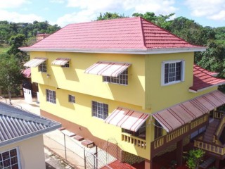 7 bed House For Sale in May Day, Manchester, Jamaica