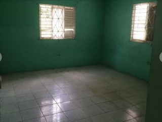 House For Sale in Charlton Ewarton, St. Catherine Jamaica | [5]