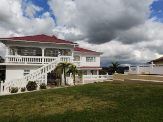 10 bed House For Sale in Mandeville, Manchester, Jamaica