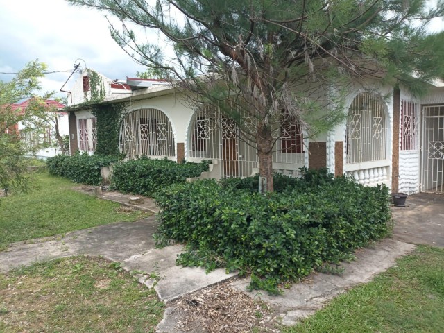 5 bed House For Sale - WESTMORE GARDENS, Westmoreland, Jamaica
