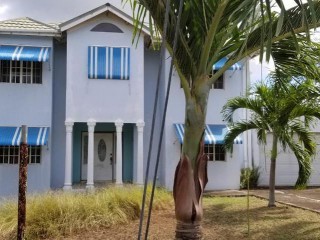 5 bed House For Sale in May Pen, Clarendon, Jamaica