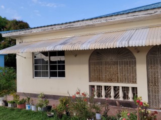 4 bed House For Sale in May Pen, Clarendon, Jamaica
Withdrawn