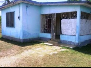 House For Sale in KENNEDY RUN, Clarendon Jamaica | [3]