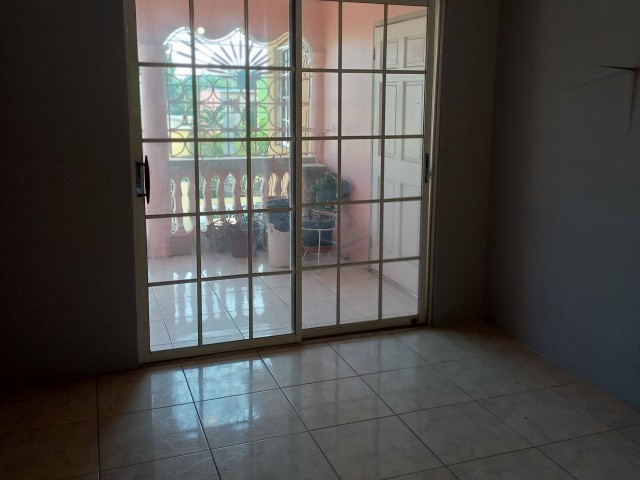 5 bed Townhouse For Sale - Spanish Town, St. Catherine, Jamaica
