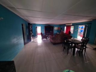 3 bed House For Sale in Ocho Rios, St. Ann, Jamaica