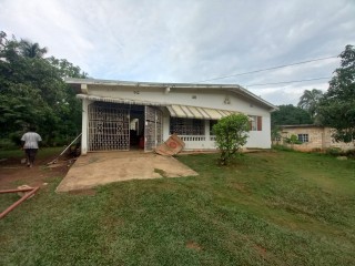 3 bed House For Sale in Treadways, St. Catherine, Jamaica