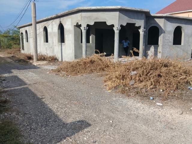 House For Sale in Rocky point, Clarendon Jamaica | [3]