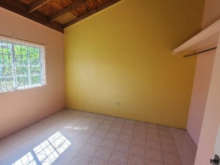 4 bed House For Sale in Homestead Park, St. Catherine, Jamaica