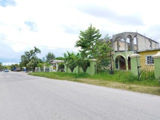 3 bed House For Sale in Savanna La Mar, Westmoreland, Jamaica