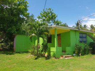 4 bed House For Sale in Jackson Town, Trelawny, Jamaica