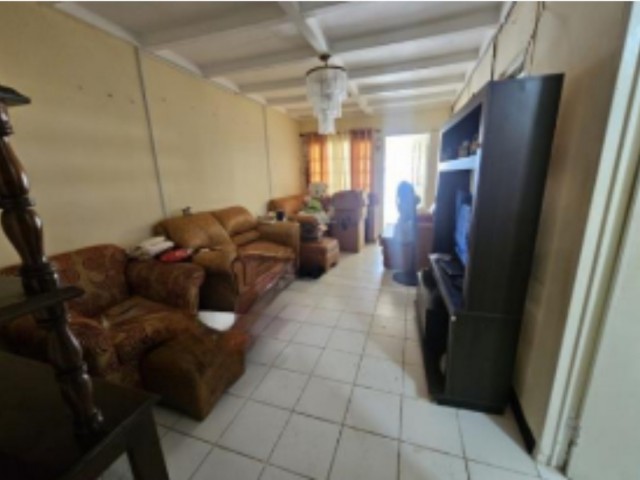 House For Sale in SPANISH TOWN, St. Catherine Jamaica | [4]