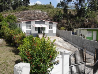 House For Sale in Chudleigh, Manchester Jamaica | [9]
