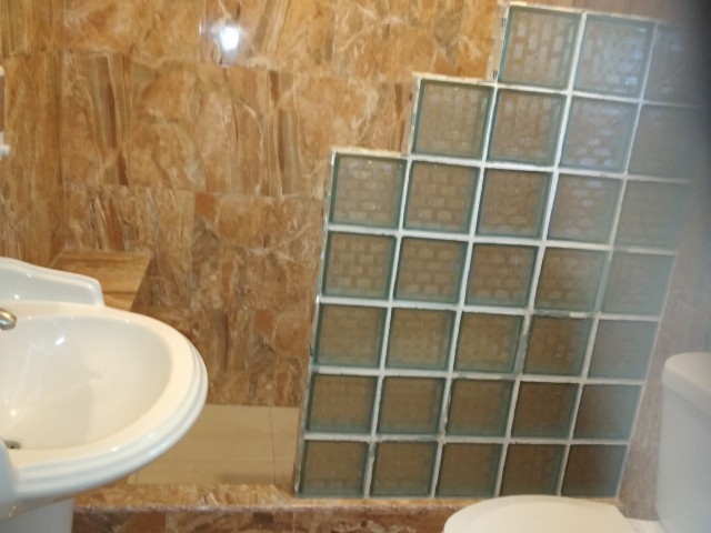 Flat For Rent in Tankerville  between Stadium n Beverly Hills, Kingston / St. Andrew Jamaica | [7]