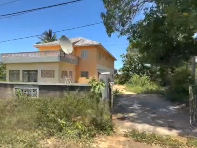 House For Sale in GREEN ACRES SPANISH TOWN, St. Catherine Jamaica | [2]