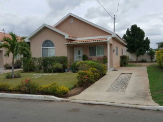 House For Rent in Caribbean Estate, St. Catherine Jamaica | [4]