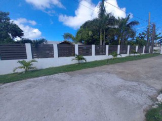 4 bed House For Sale in Tower Isle, St. Mary, Jamaica