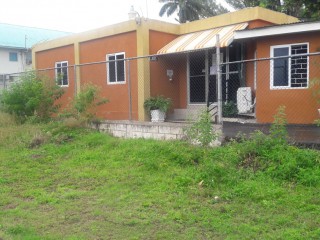 House For Sale in St Anns Bay, St. Ann Jamaica | [10]