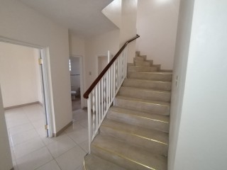 5 bed House For Sale in Mandeville, Manchester, Jamaica