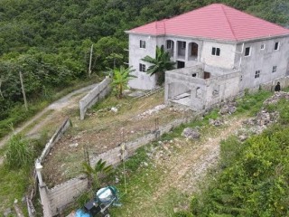 5 bed House For Sale in Coopers Hill, Kingston / St. Andrew, Jamaica