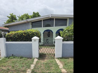 House For Rent in Three Oaks Garden, Kingston / St. Andrew Jamaica | [7]