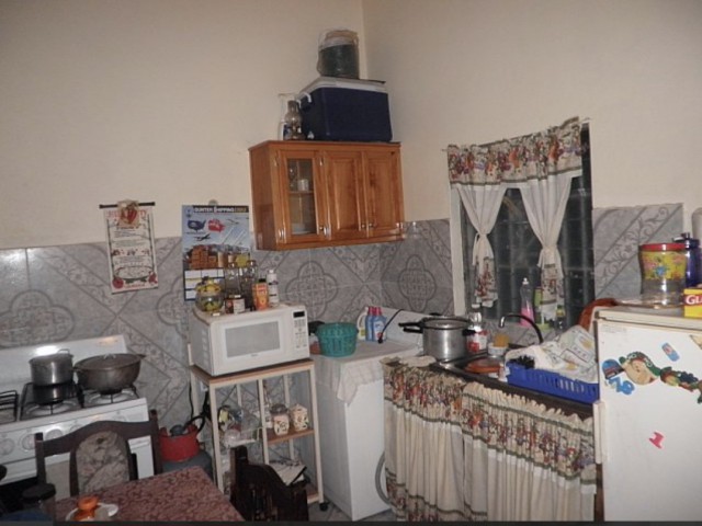 House For Sale in Queensborough, Kingston / St. Andrew Jamaica | [10]