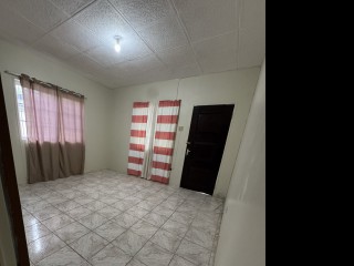 Flat For Rent in Red Hills Road, Kingston / St. Andrew Jamaica | [11]