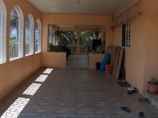 House For Sale in Adelphi, St. James Jamaica | [10]