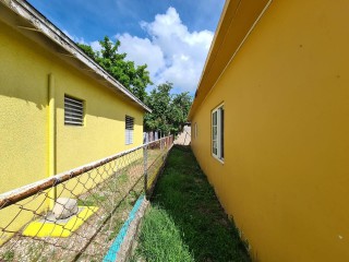 House For Sale in SYDENHAM COTTAGE, St. Catherine Jamaica | [5]