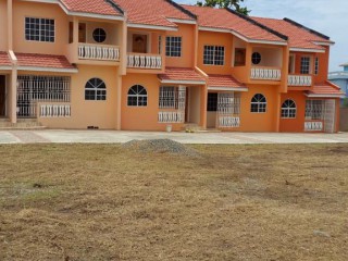 2 bed Townhouse For Sale in Albion estate, St. Thomas, Jamaica