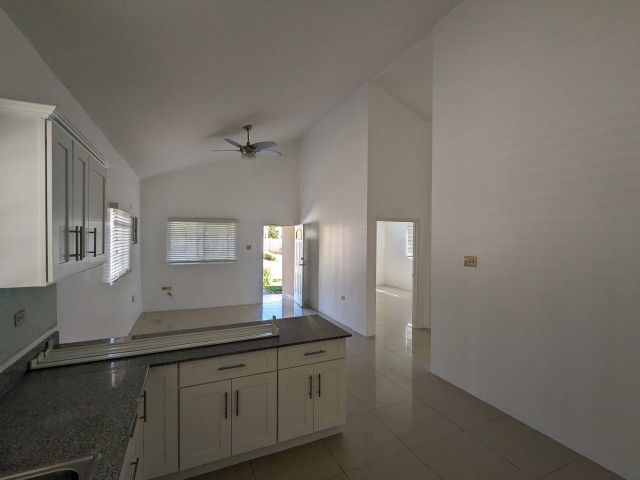 House For Rent in Caymanas Country Club Estate, St. Catherine Jamaica | [2]