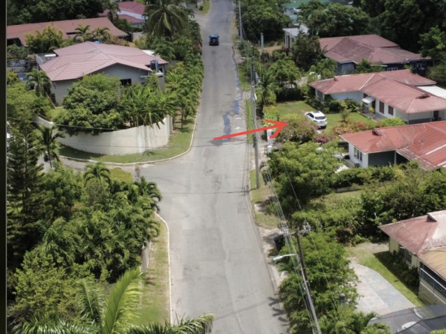 House For Sale in Graham Heights Birdsucker, Kingston / St. Andrew Jamaica | [4]