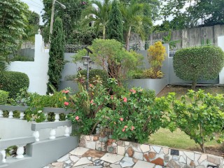 7 bed House For Sale in Kingston 8, Kingston / St. Andrew, Jamaica