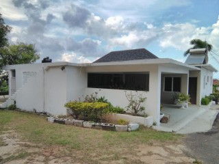 House For Sale in CORAL GARDEN, St. James Jamaica | [5]