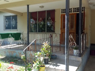 4 bed House For Sale in Montego Bay, St. James, Jamaica