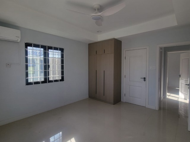 House For Sale in Oak Estates  Portmore, St. Catherine Jamaica | [4]