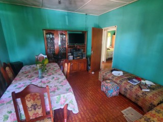 House For Sale in Rose Hall Linstead, St. Catherine Jamaica | [6]