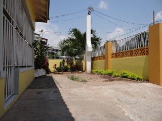 House For Rent in Kingston, Kingston / St. Andrew Jamaica | [7]