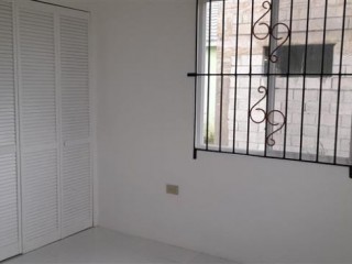 House For Rent in The Orchards Housing Scheme, St. Catherine Jamaica | [3]