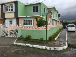 Townhouse For Sale in Bridgeview, St. Catherine Jamaica | [13]