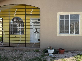 House For Rent in Phoenix Park Village, St. Catherine Jamaica | [2]