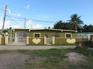 House For Sale in New Town, Clarendon Jamaica | [2]