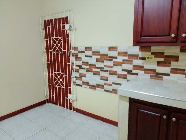Flat For Rent in Green Acres Spanish Town, St. Catherine Jamaica | [12]