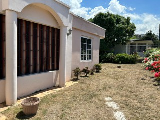 5 bed House For Sale in Liguanea, Kingston / St. Andrew, Jamaica