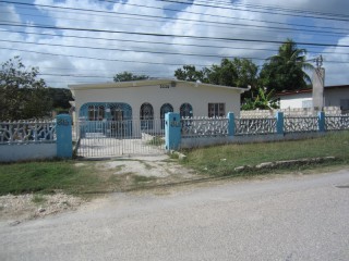 House For Sale in Off St Johns Road, St. Catherine Jamaica | [14]