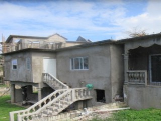 House For Sale in SPRING VALLEY, St. Mary Jamaica | [2]